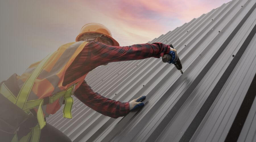 Professional gutter cleaning in Radford, VA